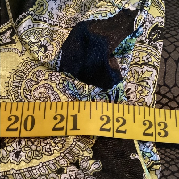 Cato Black and Yellow Paisley Button-Up Blouse, Plus Size 18/20, 2X - Picture 5 of 8